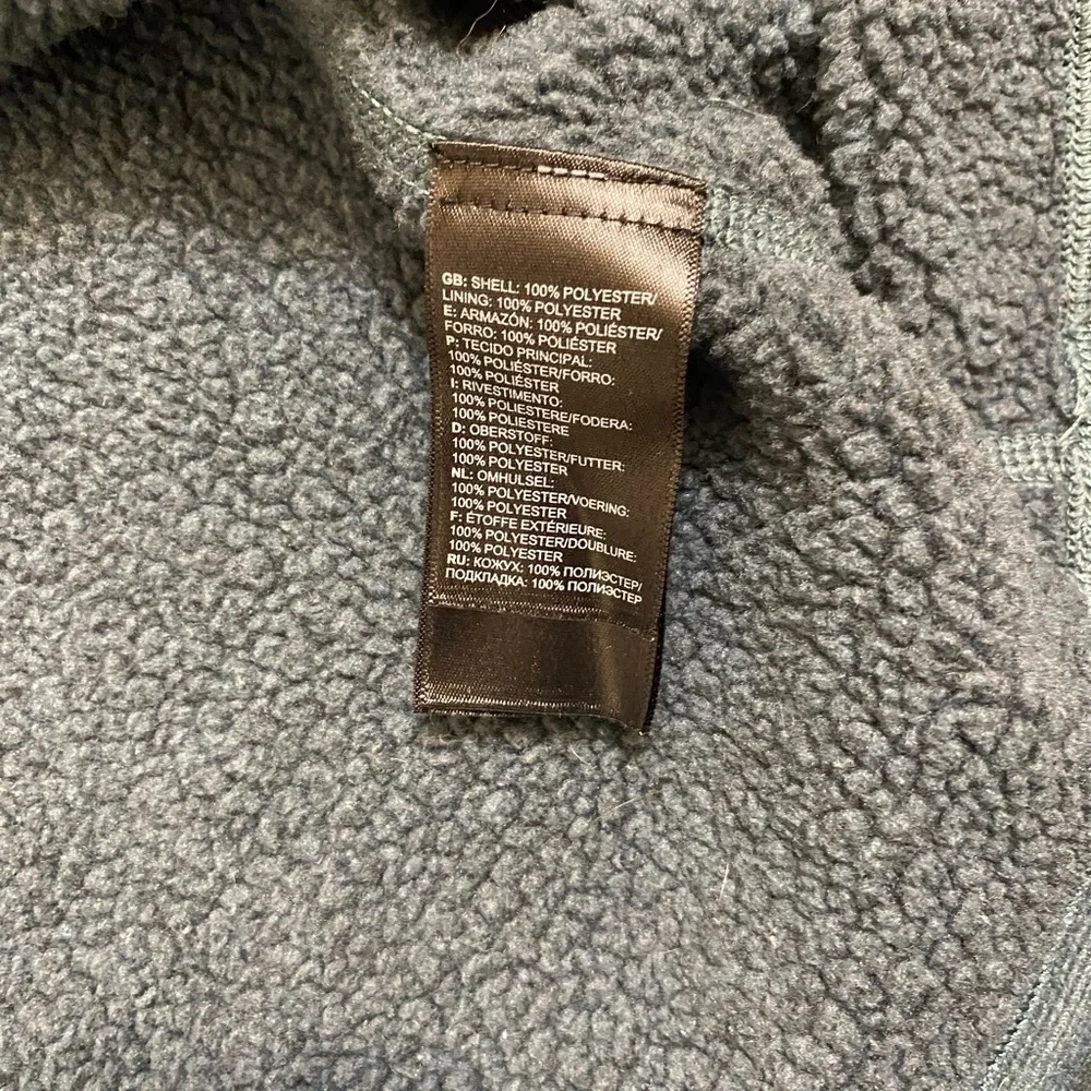 The North Face Men's Heather Blue Fleece Pullover